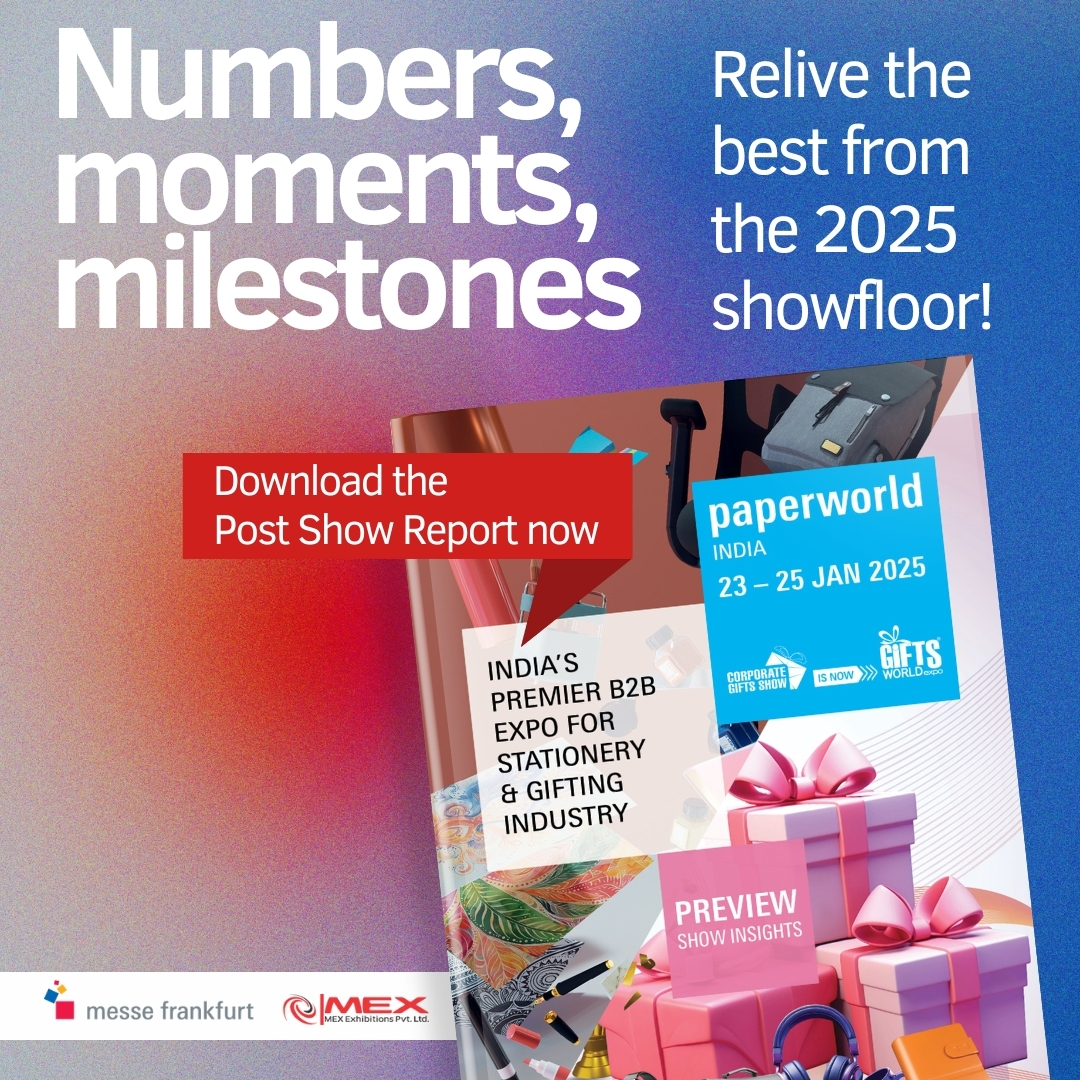 Blue and Red Gradient This Year's Last Book Mockup Instagram Post - 1